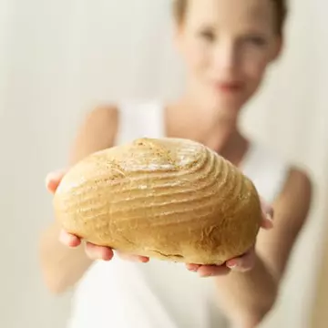Dietă: Pâinea îngraşă sau nu? Ce spune nutriţionistul