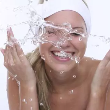 Piele uscată? Cum să scapi de probleme rapid