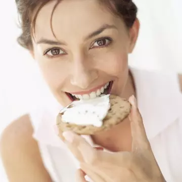 Sănătate: Brânzeturile şi lactate cele mai bune alimente