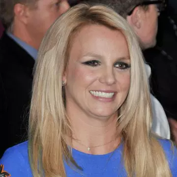 Poze: Britney Spears suferă de o boală incurabilă de piele