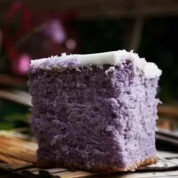 Reţete raw: Prăjitură cu struguri, migdale şi ciocolată fără foc