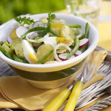 SALATĂ DE VARĂ