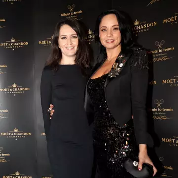 Ce frumoasă e Andreea Marin-Bănică în rochia asta!