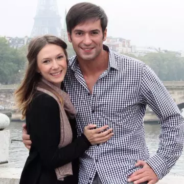 Poze: Adela Popescu şi Radu Vâlcan în vacanţă la Paris