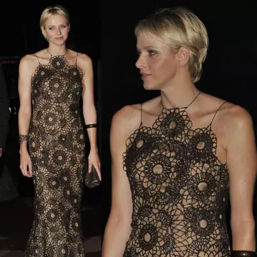 Wow, Ce rochie! Vezi cine a purtat-o!