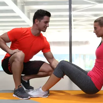 VIDEO! Antrenament de fitness la tine acasă cu Florin Neby! ZIUA 3!