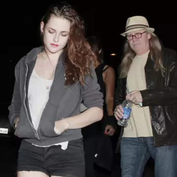 Kristen Stewart, seară în familie. Vezi cum arată tatăl ei!