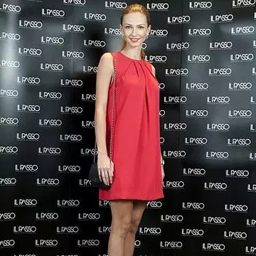 Mădălina Drăghici, superbă în roşu. Uite cum arată!