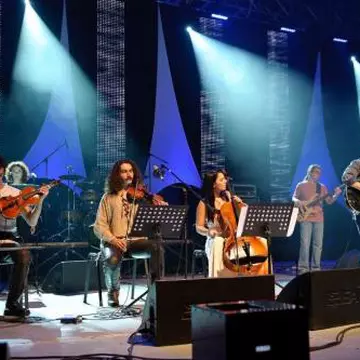 Trupa Taxi a promis un concert, dar a oferit un spectacol