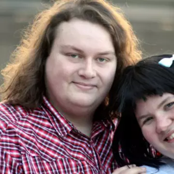 CIUDAT: Site-uri de dating pentru frumoşi, urâţi şi puşcăriaşi