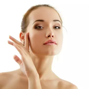 Medicul dermatolog te învaţă cum să scapi de acnee