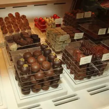 Azi se sărbătoresc 100 de ani de la inventarea pralinelor 