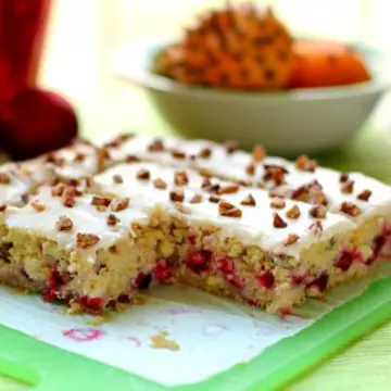DESERT de POST: Prăjitură cu portocale şi merişor în stil vegan