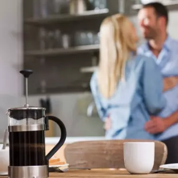 Sex: Când vremea urâtă te ţine acasă, uite cum vă puteţi distra în doi