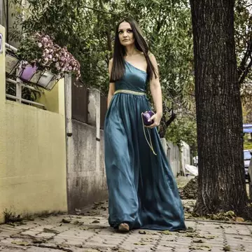 Poze: Colecţia de rochii “La Capricieuse”, by Emma Zeicescu