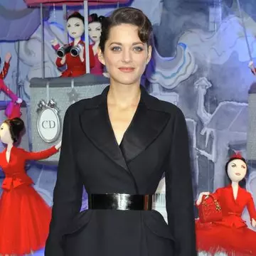 Poze: Franţuzoaice celebre cu stil. Care îţi place mai tare?