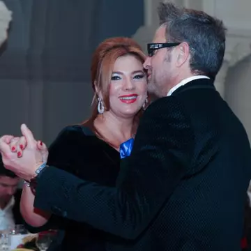 Cătălin Botezatu, dans romantic cu Mihaela Borcea la cina caritabilă! 
