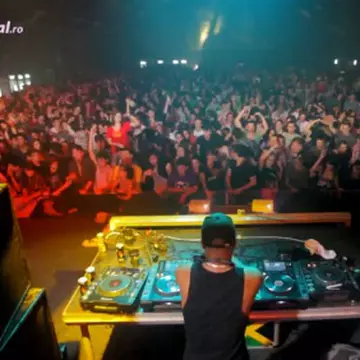 (VIDEO) GetWeekend! Party?