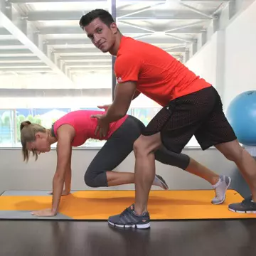 VIDEO: Fitness la tine acasă cu Florin Neby. Ziua a 10-a!