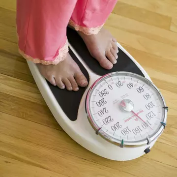 Dietă: Trucuri care te ajută să scapi de 5 kg într-o lună