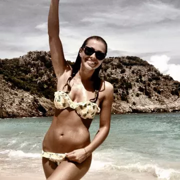 Poze: Ilinca Vandici, vacanţă pe plajă