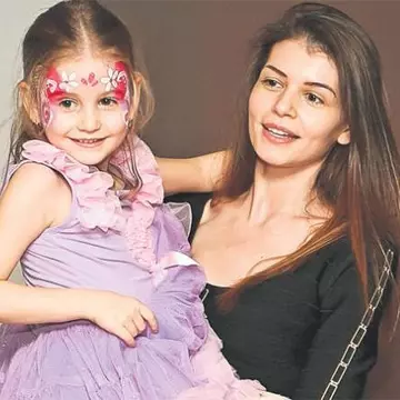 Şocant: Monica Gabor renunţă la Irinuca prin mail