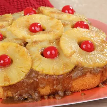 DESERT: Prăjitură cu ananas şi ghimbir pentru un orgasm zguduitor