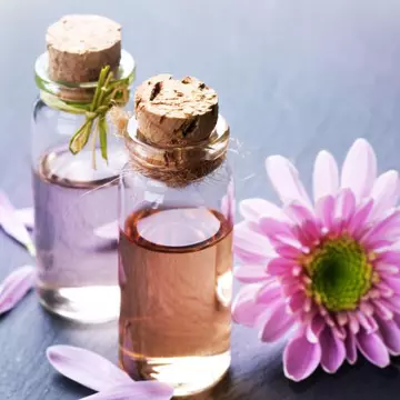 Sarcina - Uleiuri esenţiale de evitat în timpul sarcinii