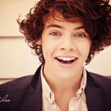 Harry Styles, pus la pământ în timpul unui concert! (Video) 