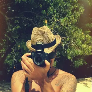 Adela Popescu şi Radu Vâlcan, poze din Seychelles