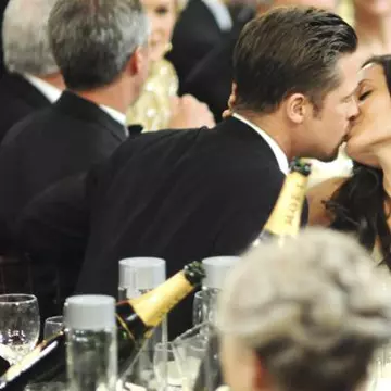 Poze: Cele mai frumoase săruturi ale celebrităţilor de la Hollywood