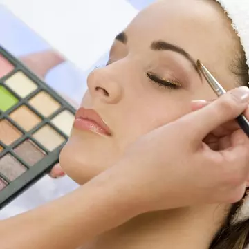 Interviu: Make-up artistul Diana Ionescu, despre cursurile de machiaj