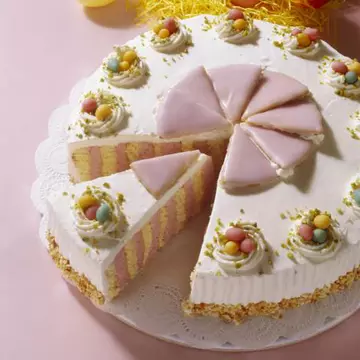 DESERT: Prăjitură din marţipan