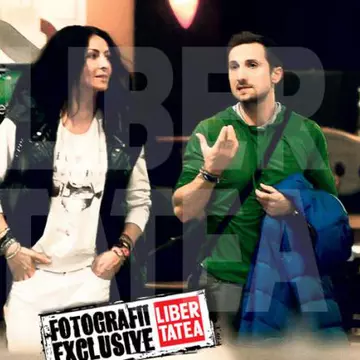 Mihaela Rădulescu şi Dani Oţil au rupt în două magazinele de produse casnice