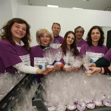 Brioşe şi lampioane de «Purple Day», Ziua Mondială a Epilepsiei