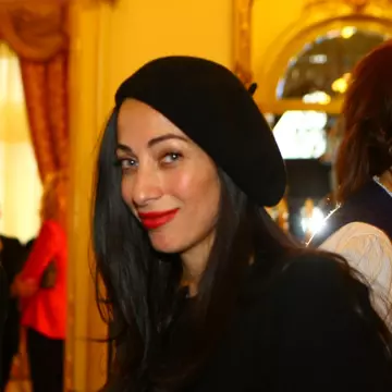 Frumuseţe: Top 5 trucuri de beauty de la Gina Brooke