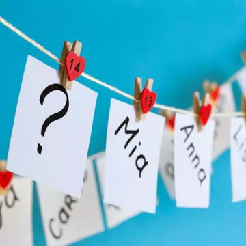 Cum alegi numele copilului: surse ciudate pentru inspirație