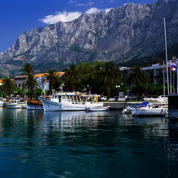 Makarska, perla rivierei dalmate
