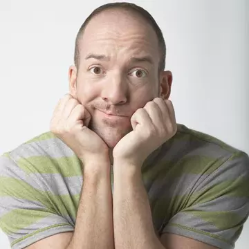 5 mituri despre implantul de par. Află adevărul despre această operaţie estetică!