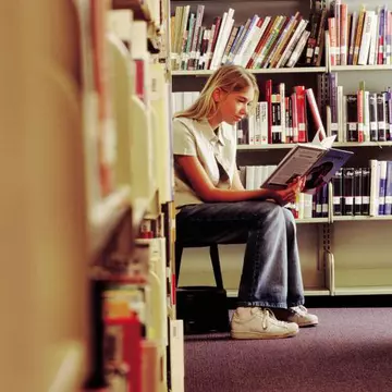 Editura Litera isi deschide prima librărie