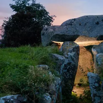 Paranormal! Fringe de România: Porţi spre altă lume în munţi