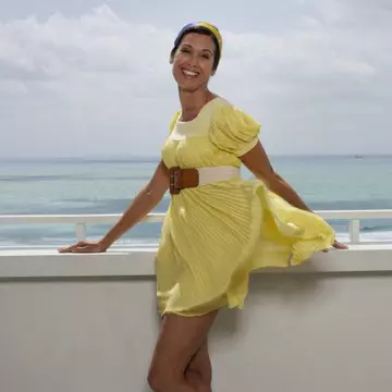 Moda 2013: Rochii colorate pentru o primăvară veselă