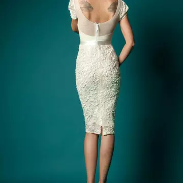 Rochii de mireasă: Colecţia Cristallini 2013