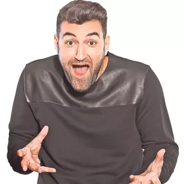 Ioana, superba fiică a politicianului Mădălin Voicu, îl vrea pe Smiley