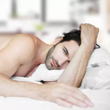 Dragoste şi sex: Ce face iubitul tău atunci când nu eşti acasă?