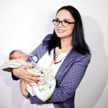 Andreea Marin si Ministrul Sănătăţii au semnat protocolul pentru vaccinarea pneumococică