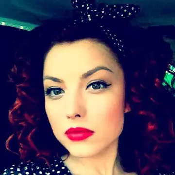 Ţinută retro: Uite cum s-a îmbrăcat Elena Gheorghe!