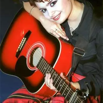 Bătăi din showbiz! 5 vedete autohtone snopite de parteneri! 