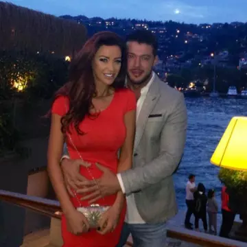 POZE: Bianca Drăguşanu şi Victor Slav, iubire ca-n filme! Uite ce mesaje de dragoste îşi scriu!