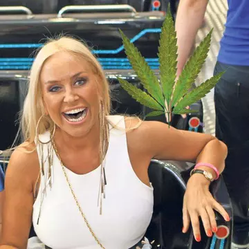 Vica Blochina: «Am plutit după ce am fumat marijuana cu Syda»